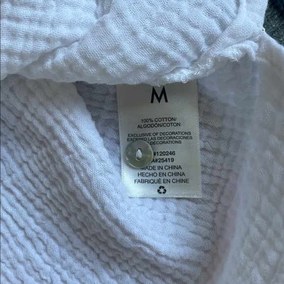 (2) C&C California Fall Plaid Button Down & Gauzy Cotton Top Bundle - Picture 10 of 10